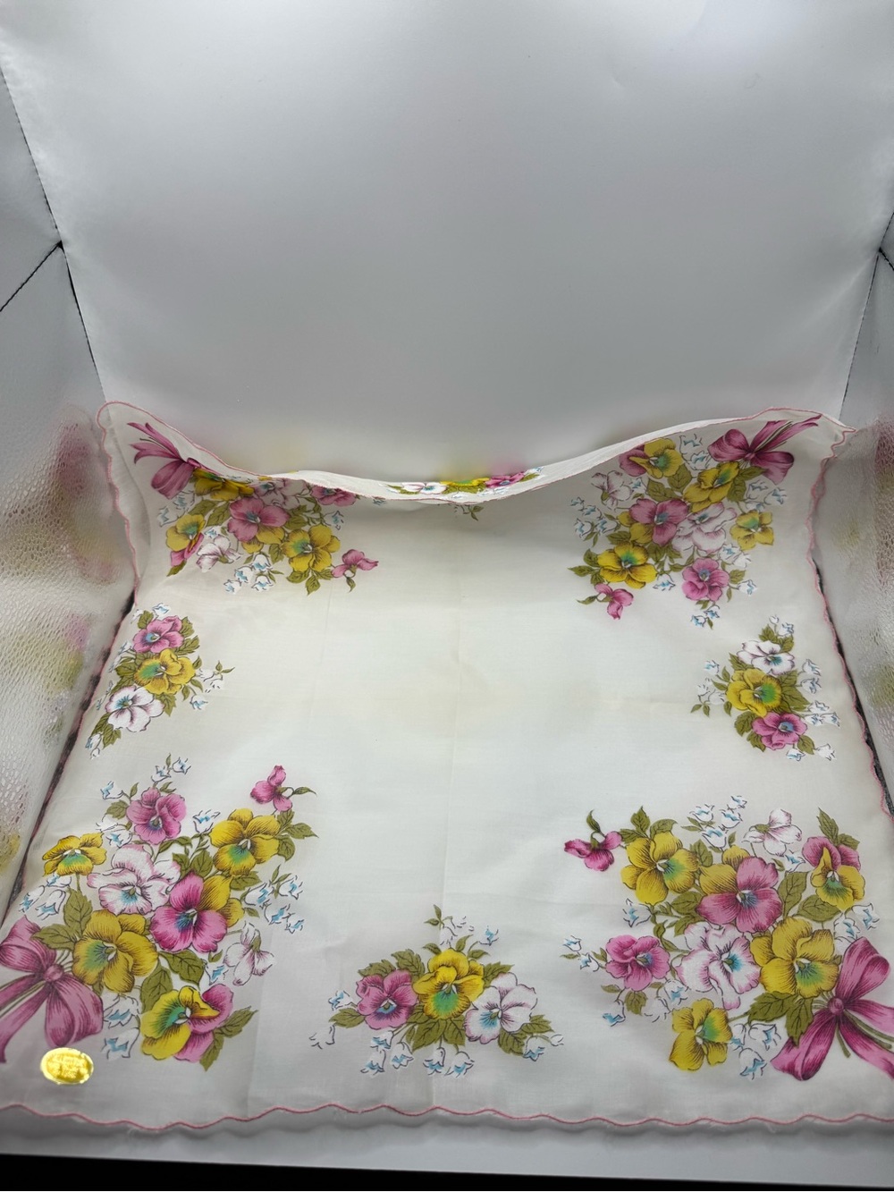 Bundle of 5 Vintage Linens - Picture 8 of 9